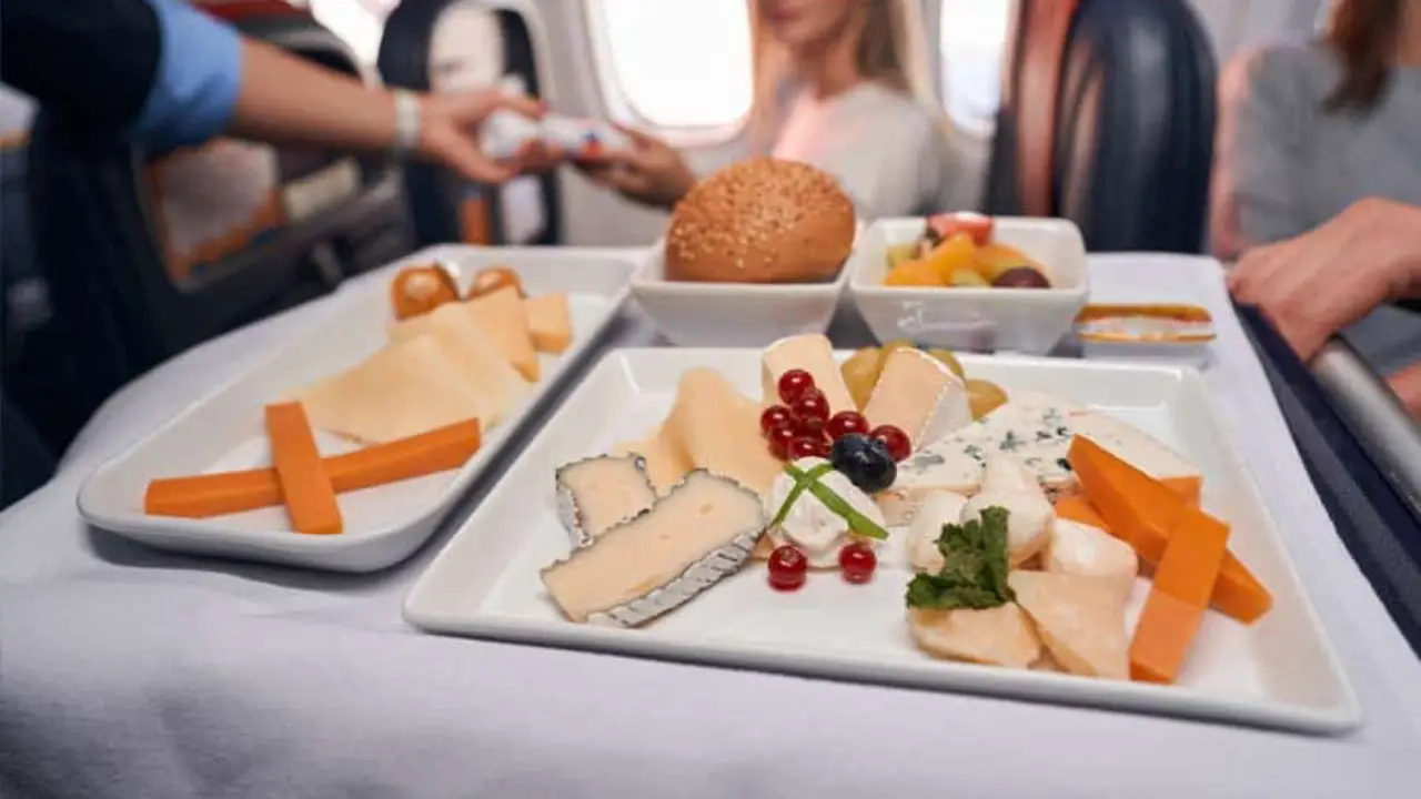 When and How to Use Airline Meal Vouchers? - AirwaysOffices