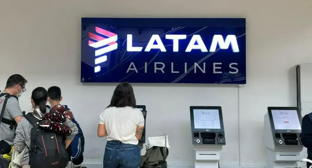 Latam Airlines Office